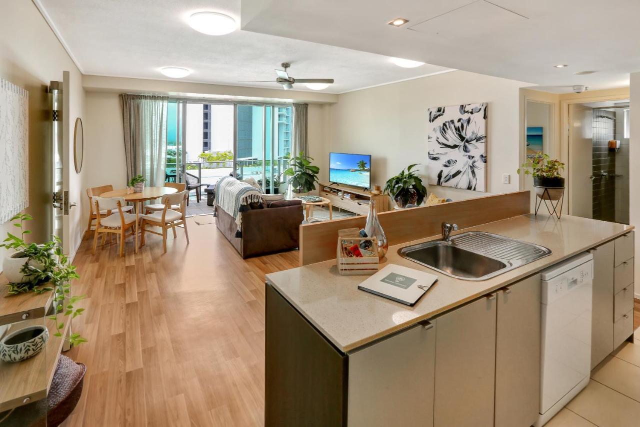 The Harbour View Condo Κερνς Εξωτερικό φωτογραφία